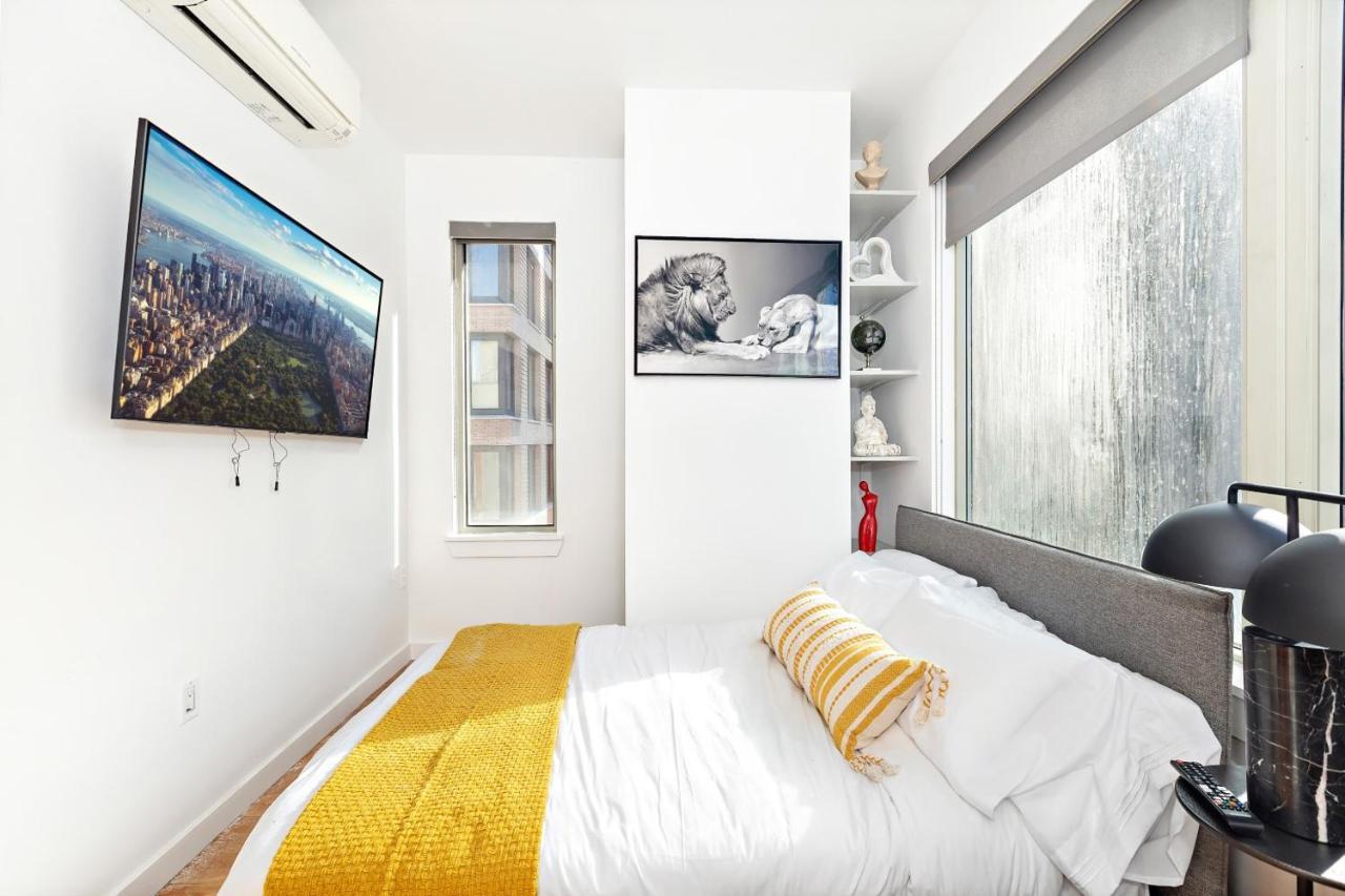 Apartment Luxurious 4 Bedroom Penthouse *