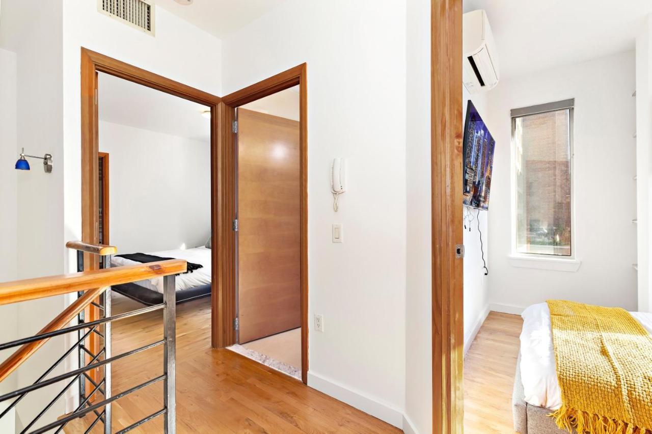Apartment Luxurious 4 Bedroom Penthouse *