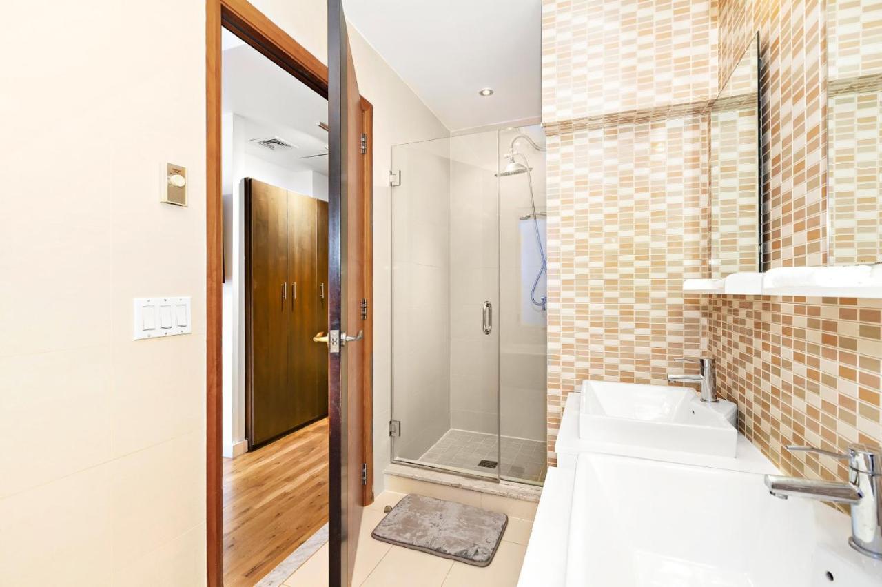 Luxurious 4 Bedroom Penthouse * New York