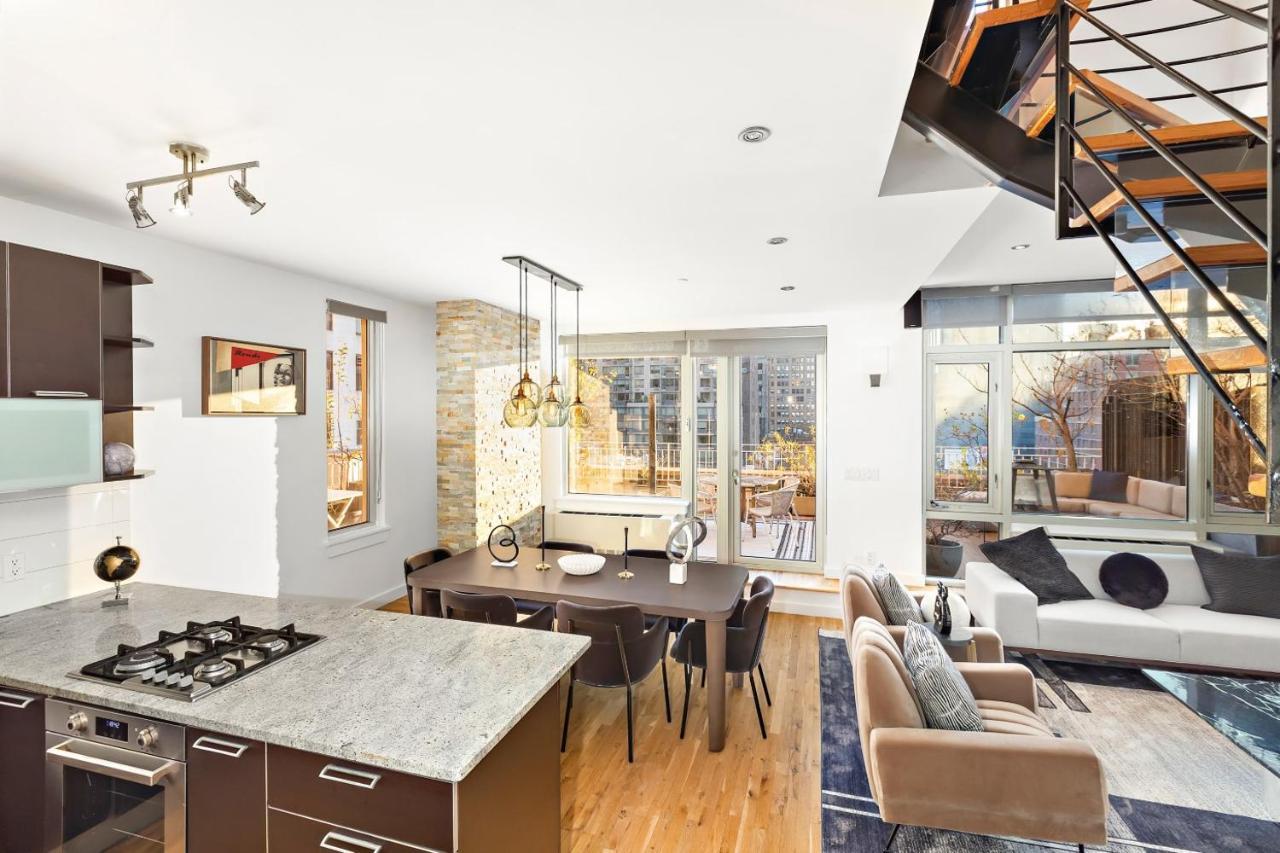 Luxurious 4 Bedroom Penthouse Apartment