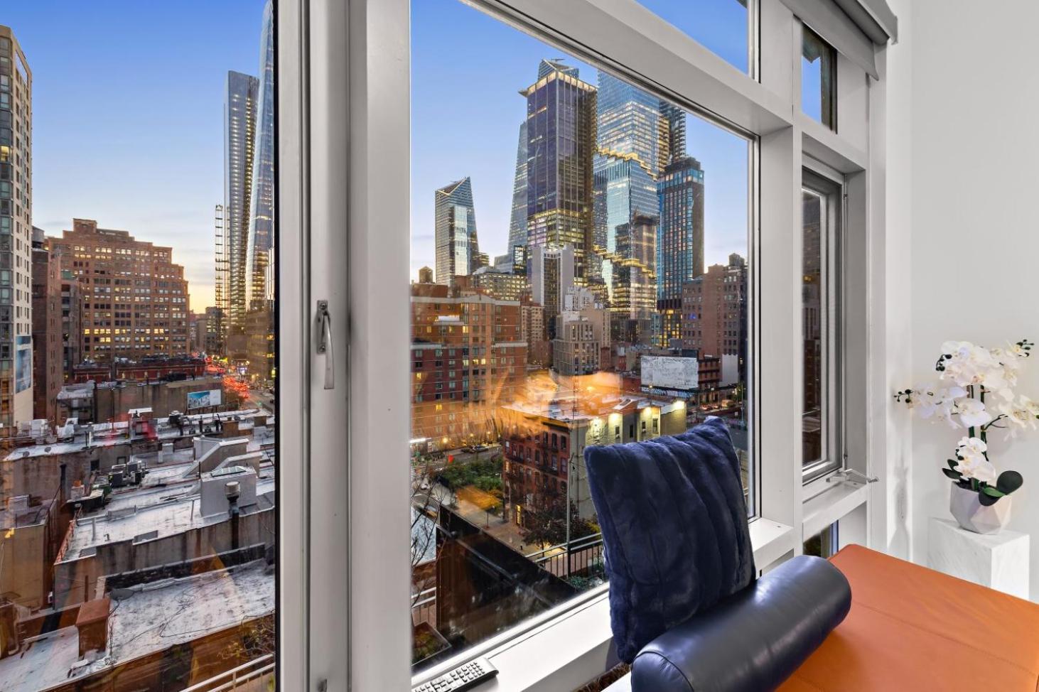 Luxurious 4 Bedroom Penthouse Apartment