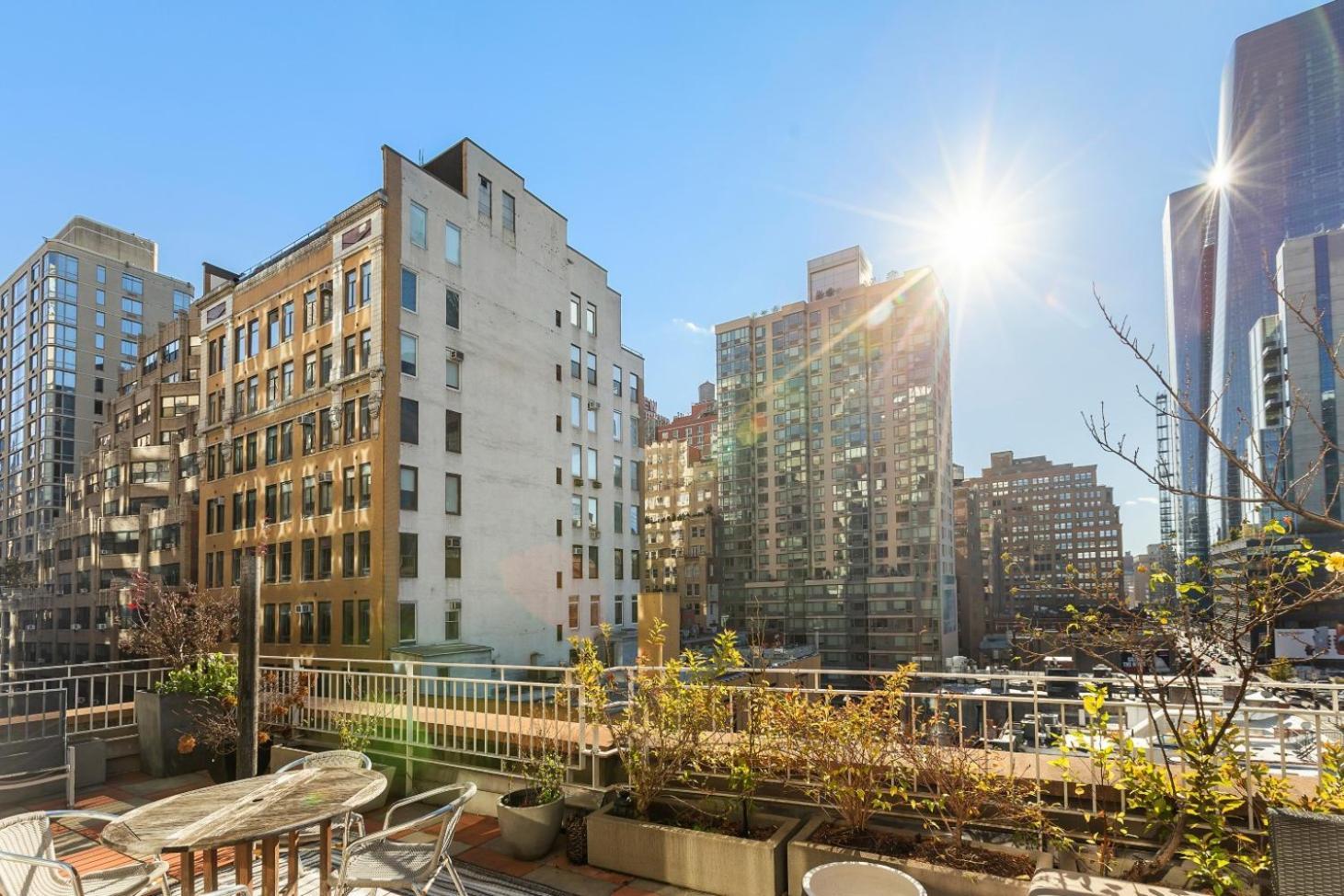 Luxurious 4 Bedroom Penthouse * New York